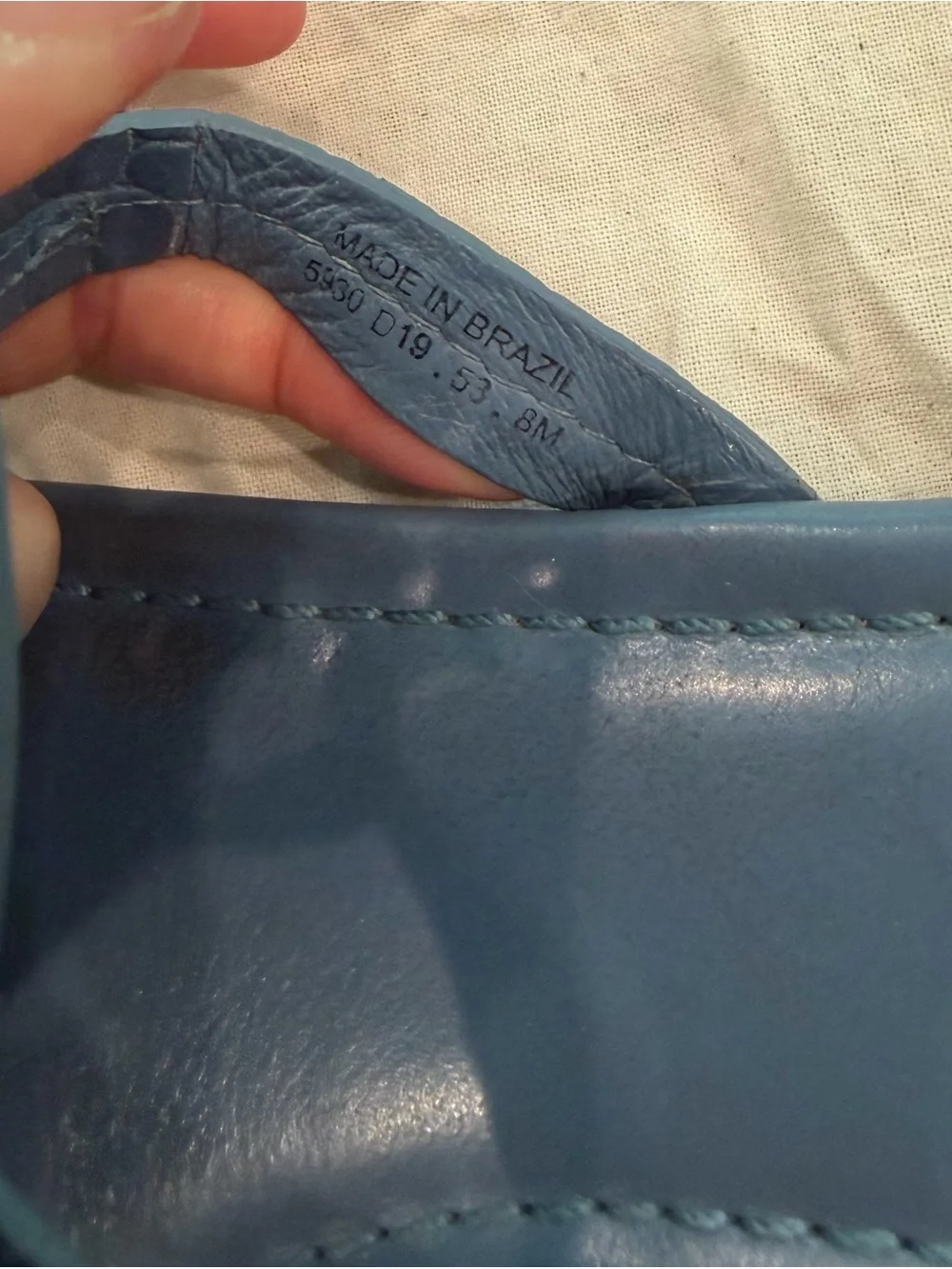Tory Burch Miller Blue Croc Embossed Leather Logo Thong Sandals 8